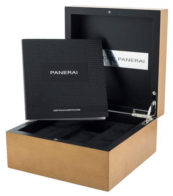 Panerai Submersible PAM00684 Image 5